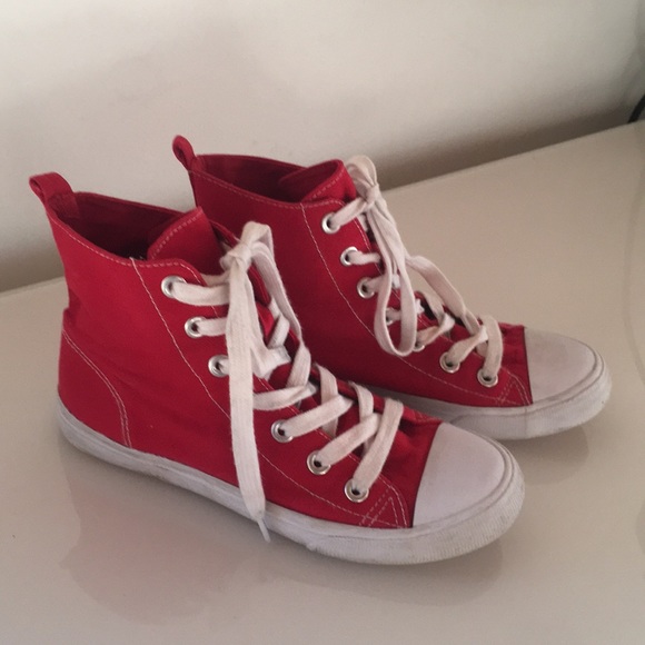 Cute Target Red High Top Sneakers - Picture 4 of 5